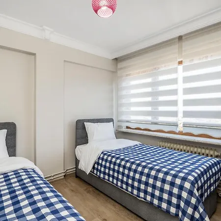 Altiparmak 4 Bedroom Apartment
