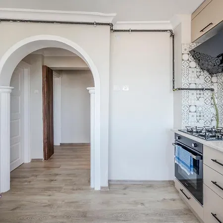 Apartment Altiparmak 4 Bedroom